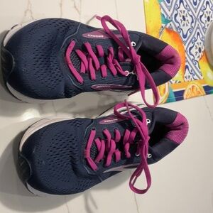 Brooks Ariel 20 shoes